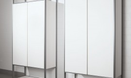 Armario columna blanco con elementos en aluminio Zuordnung: Stil Cocinas clásicas, Planungsart Cocinas americanas (abiertas)