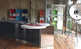 Las curvas y el original office es lo que destaca en esta lujosa cocina Zuordnung: Stil Cocinas de diseño, Planungsart Cocinas con isla
