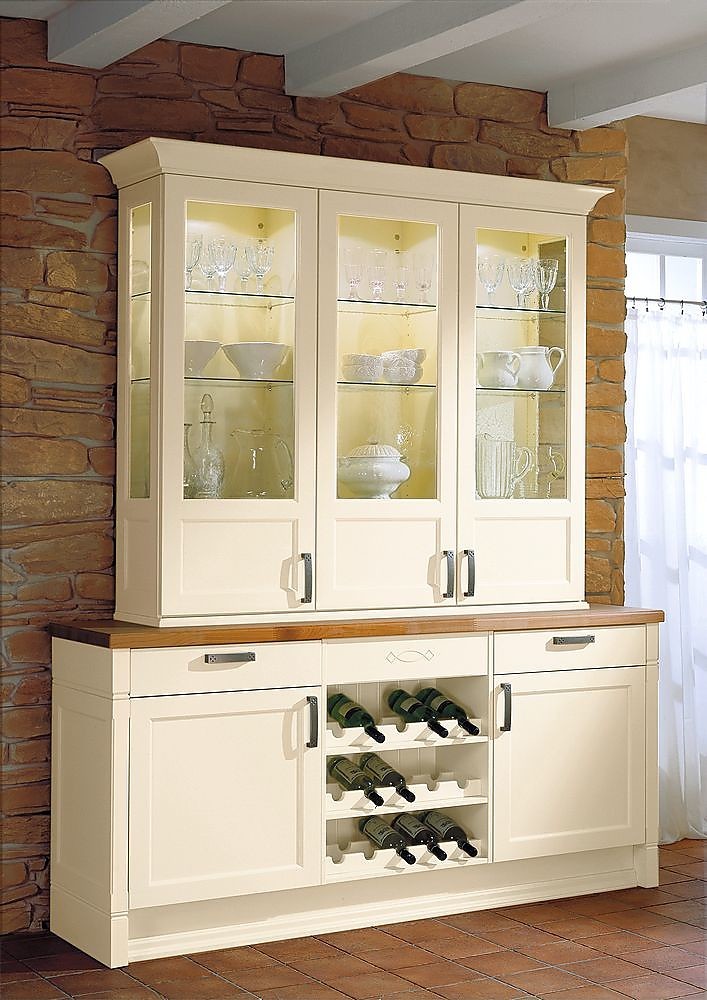 Bufé de cocina con extraíble y estantería para vinos en vainilla y puertas de cristal