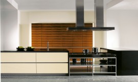 Cocina clásica en madera de teca, una obra de arte Zuordnung: Stil Cocinas de diseño, Planungsart Equipamiento interior de la cocina