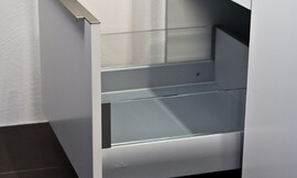 Cajón con equipamiento  interior variable Zuordnung: Stil Cocinas clásicas, Planungsart Equipamiento interior de la cocina